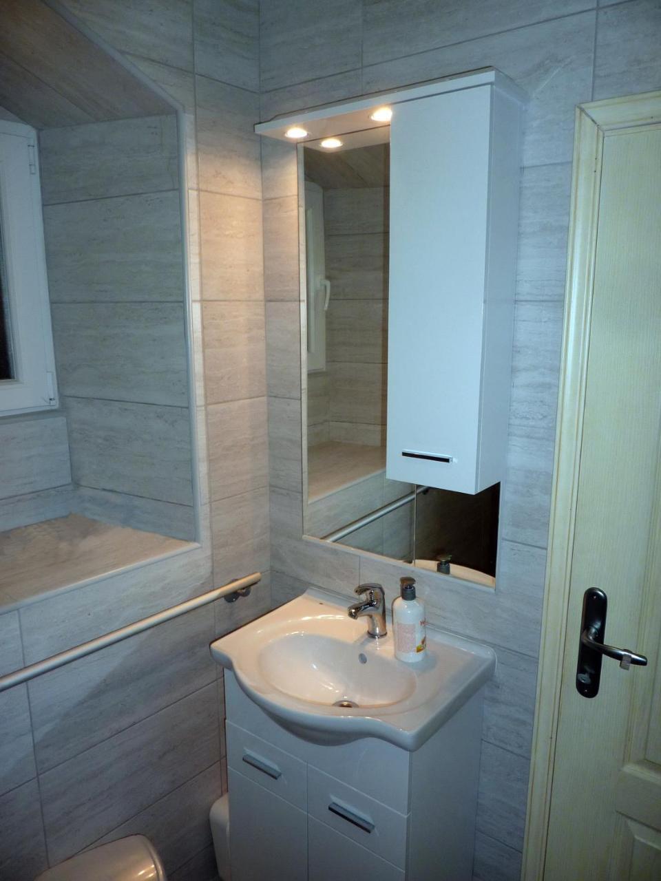 Rose - Apartmani Janovic Луштица Экстерьер фото